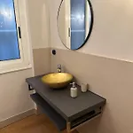 Apartment I Portici Di Sottoripa -1 Minuto A Piedi Dall'acquario Genoa